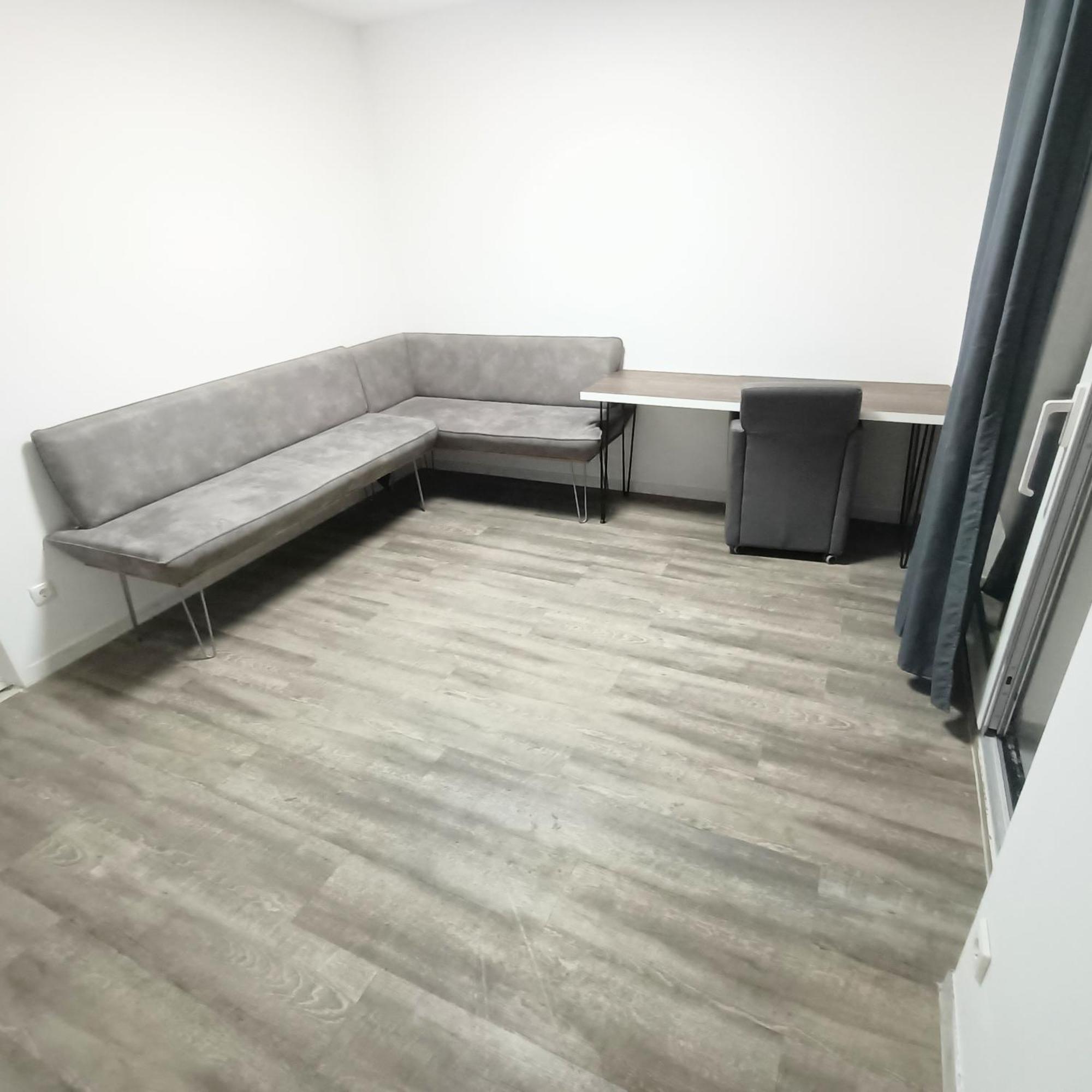 Fmi 9 Accommodation ラウンハイム エクステリア 写真