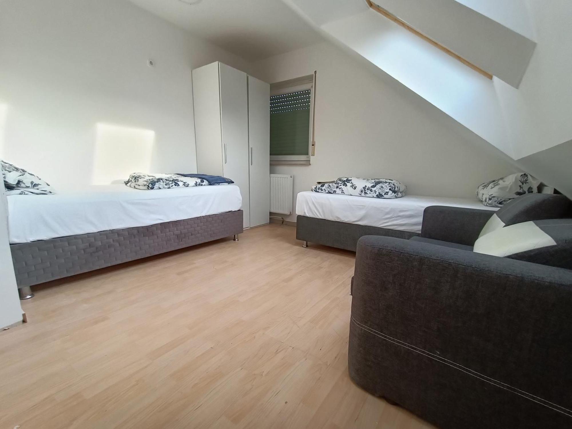 Fmi 9 Accommodation ラウンハイム 部屋 写真