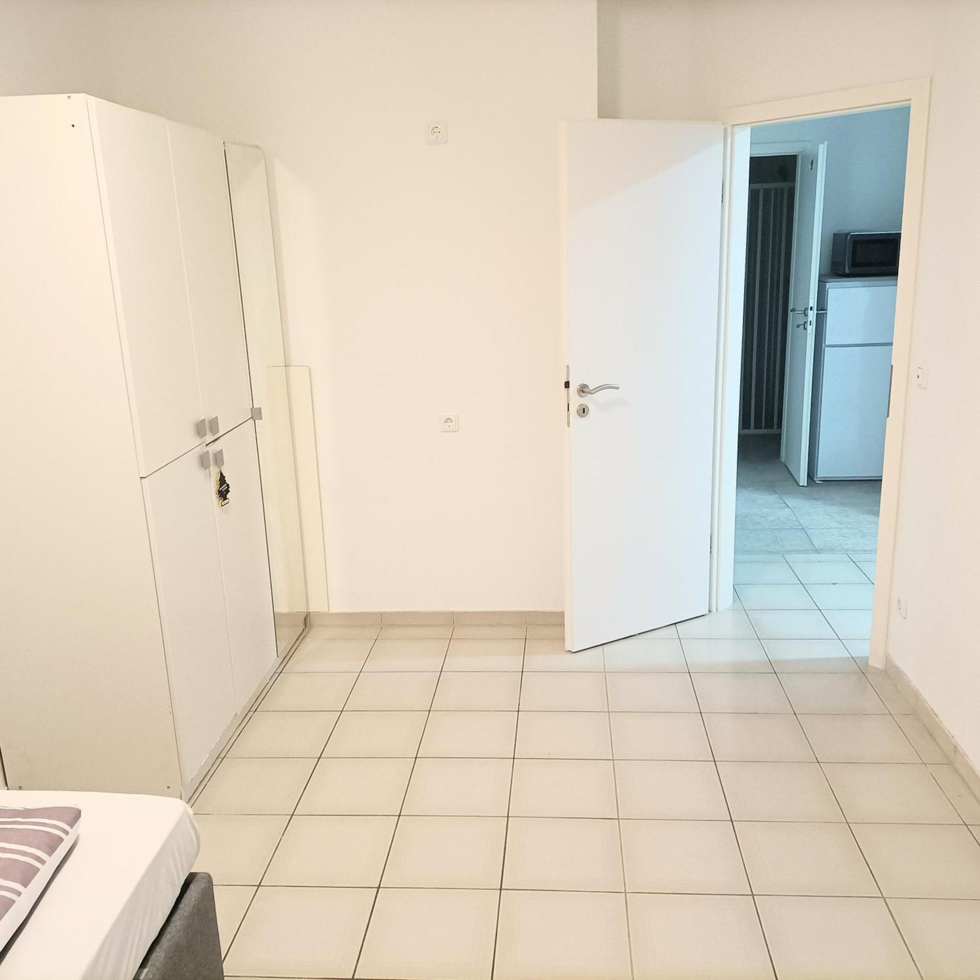 Fmi 9 Accommodation ラウンハイム 部屋 写真