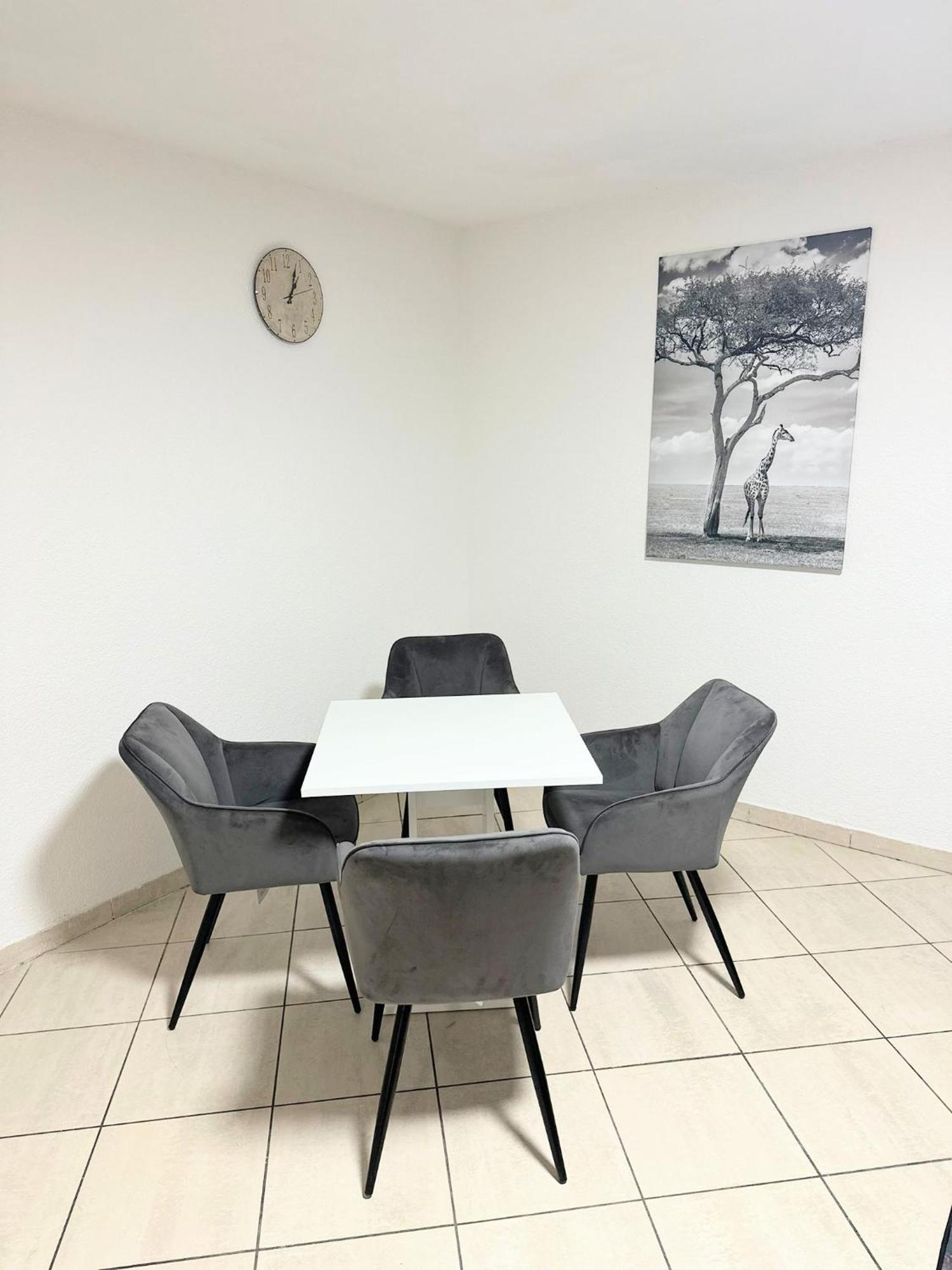 Fmi 9 Accommodation ラウンハイム 部屋 写真
