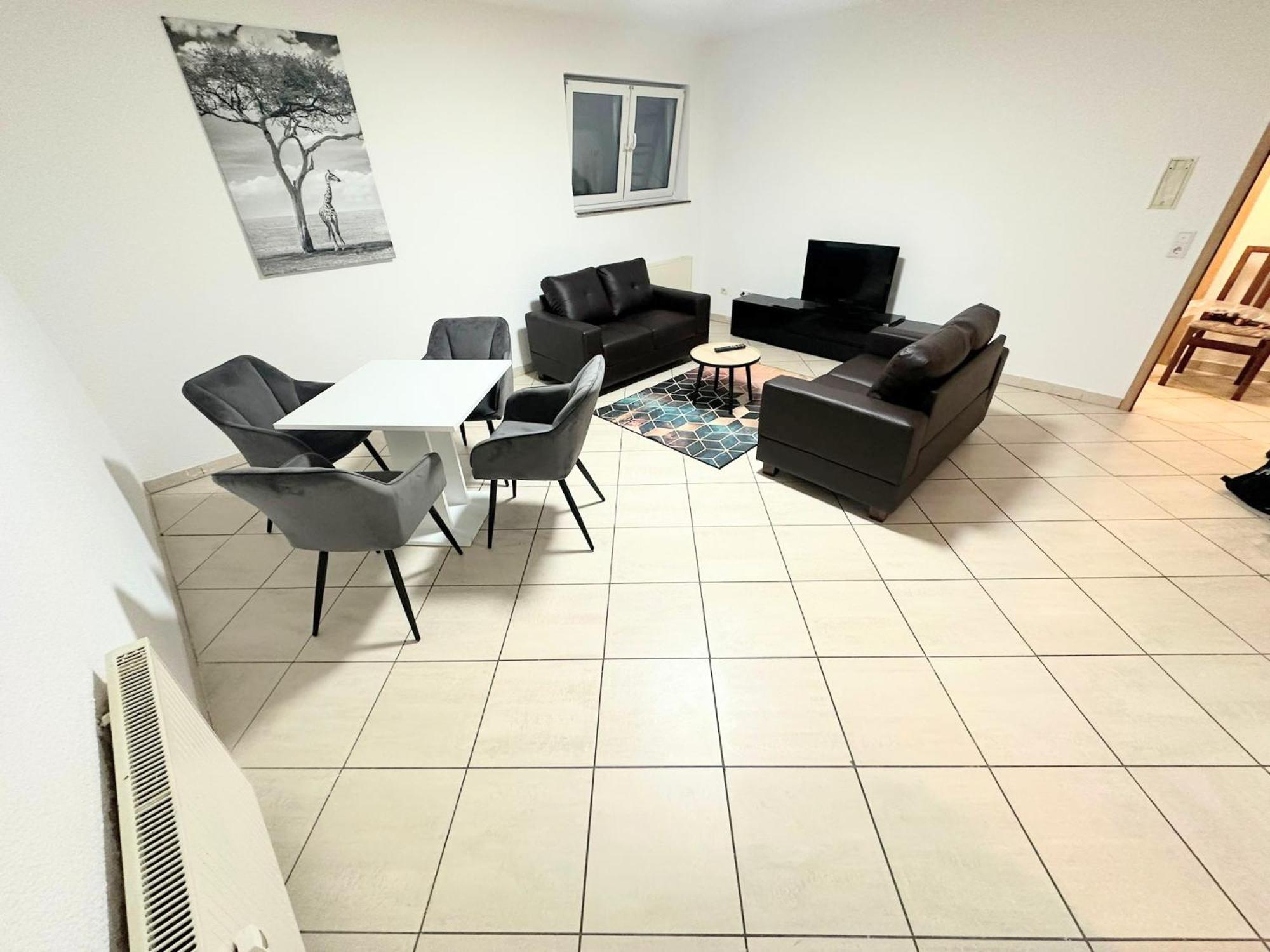 Fmi 9 Accommodation ラウンハイム 部屋 写真